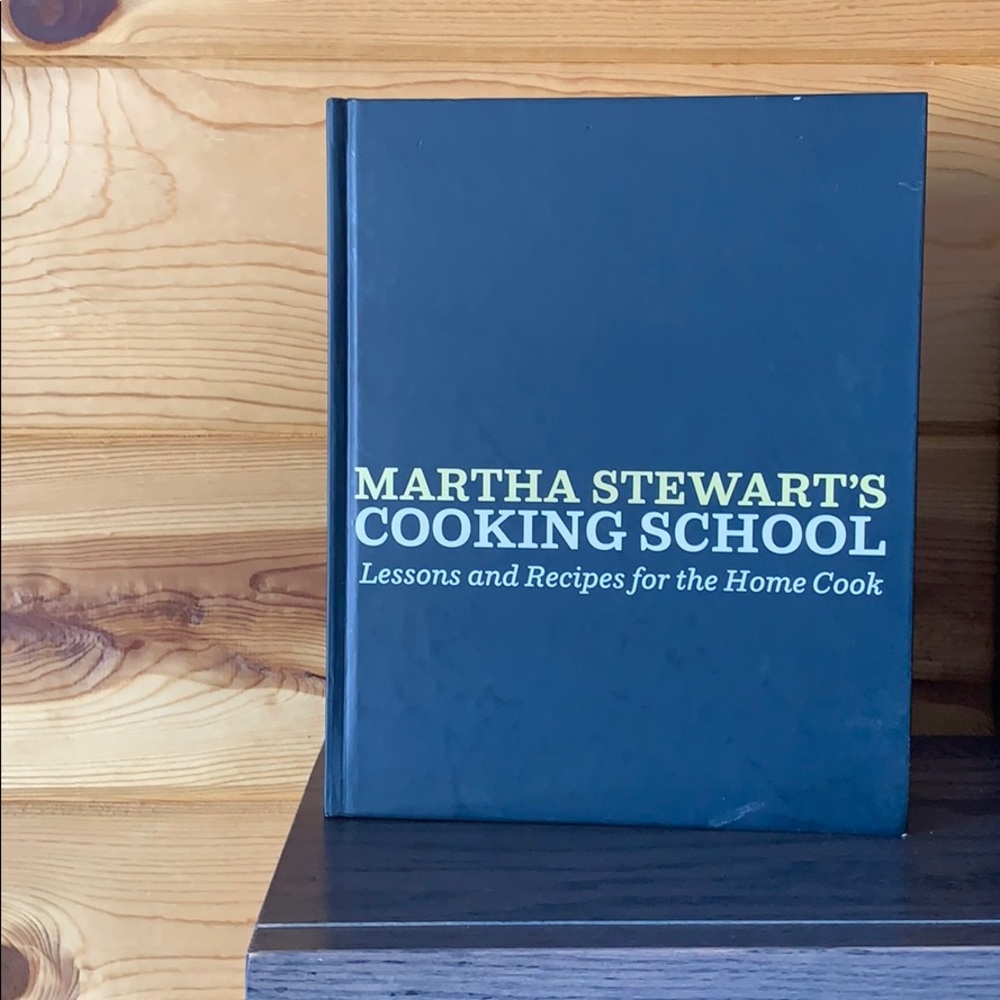 Hardcover Martha Stewart Cooking School Cookbook